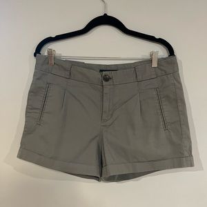 Olive green banana republic summer cuffed shorts